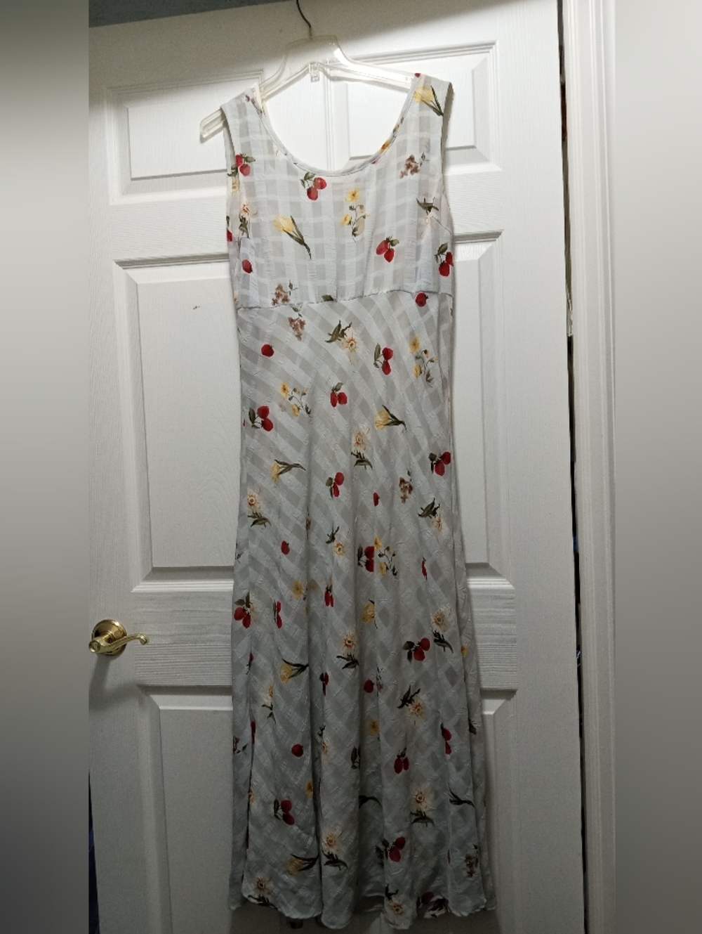 Cameo Vtg Floral Cherry Print Shell & Cream Sleeveless Maxi Slip Dress-White